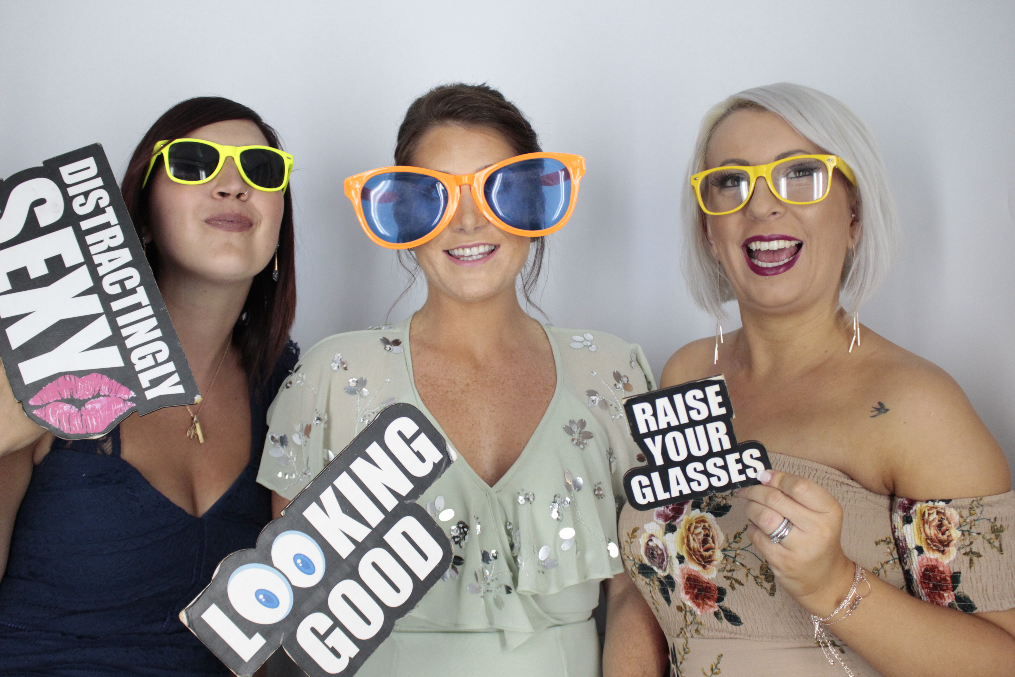 Chloe & Sam's Wedding | View more photos from the event at gallery.myphotoboothexperience.co.uk/u/MyPhotoBoothExperienceLtd/Chloe-Sams-Wedding